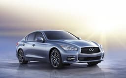 Infiniti Q50 saloon photo gallery